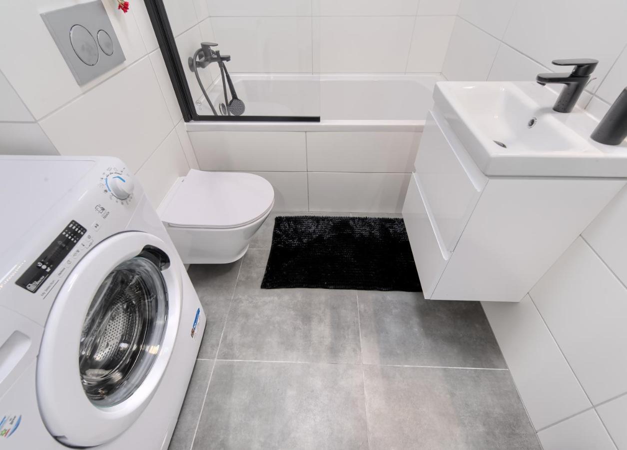 Apartament 12. Pietro - Acco Rent 格但斯克 外观 照片